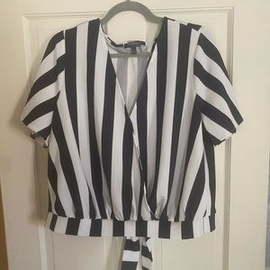 Madison brand Navy and White stripes size large